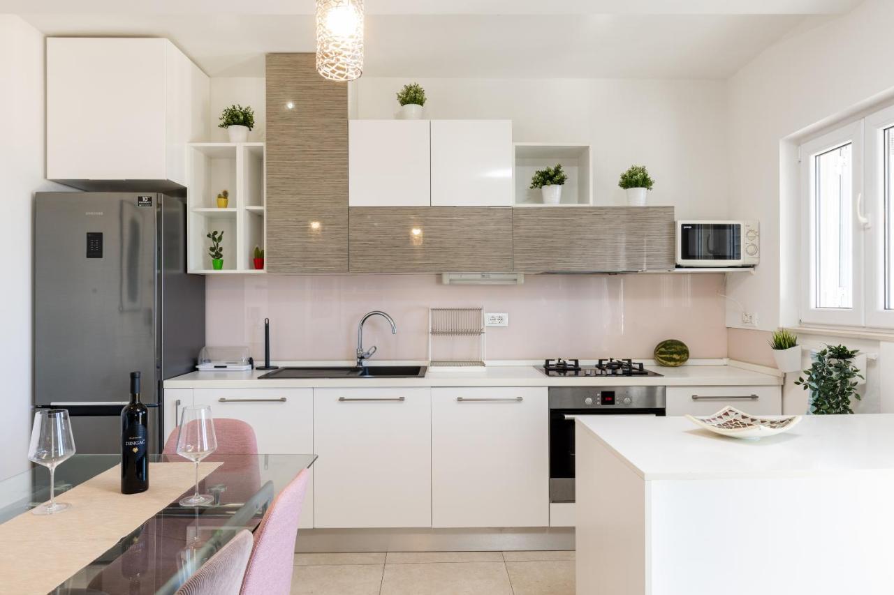 O'Lord - Luxury Sea View Apt Near Old Town Leilighet Dubrovnik Eksteriør bilde
