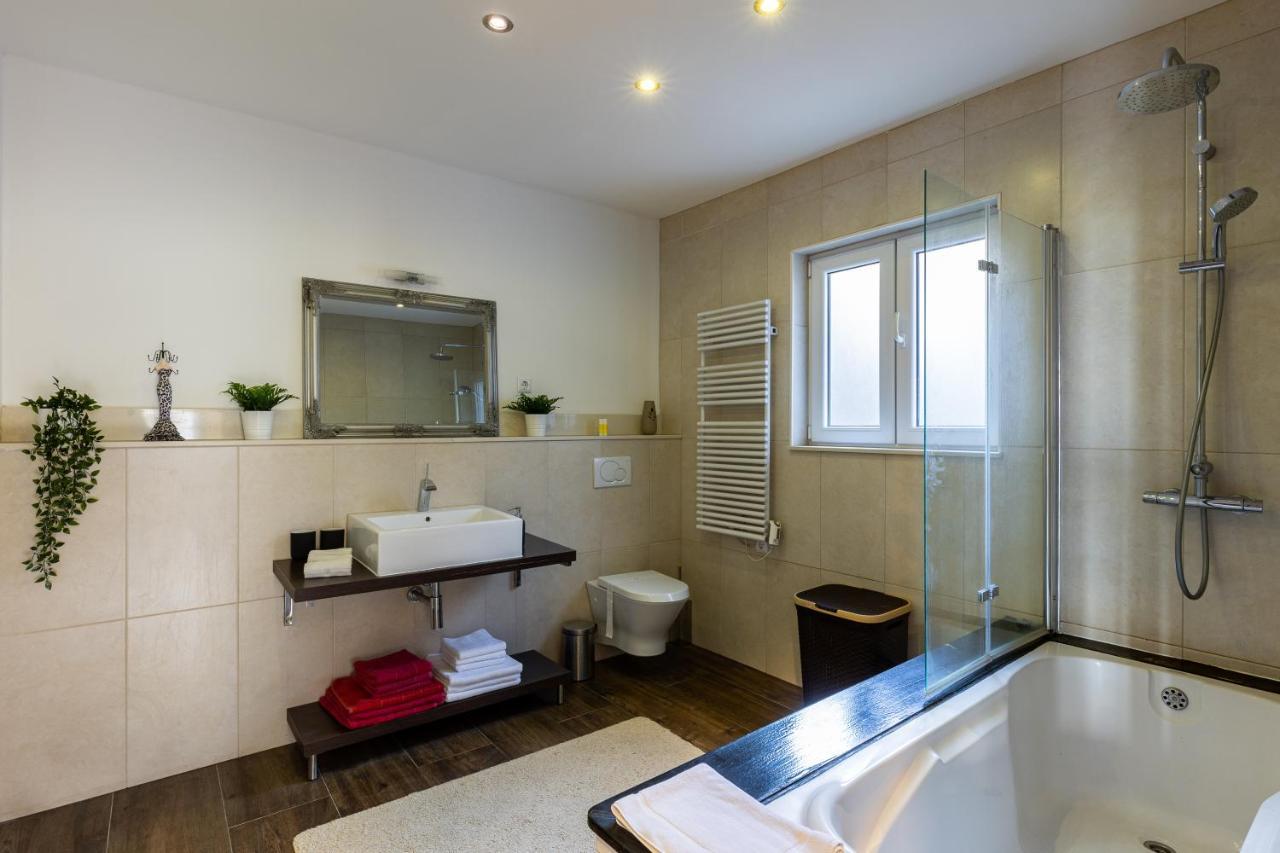 O'Lord - Luxury Sea View Apt Near Old Town Leilighet Dubrovnik Eksteriør bilde